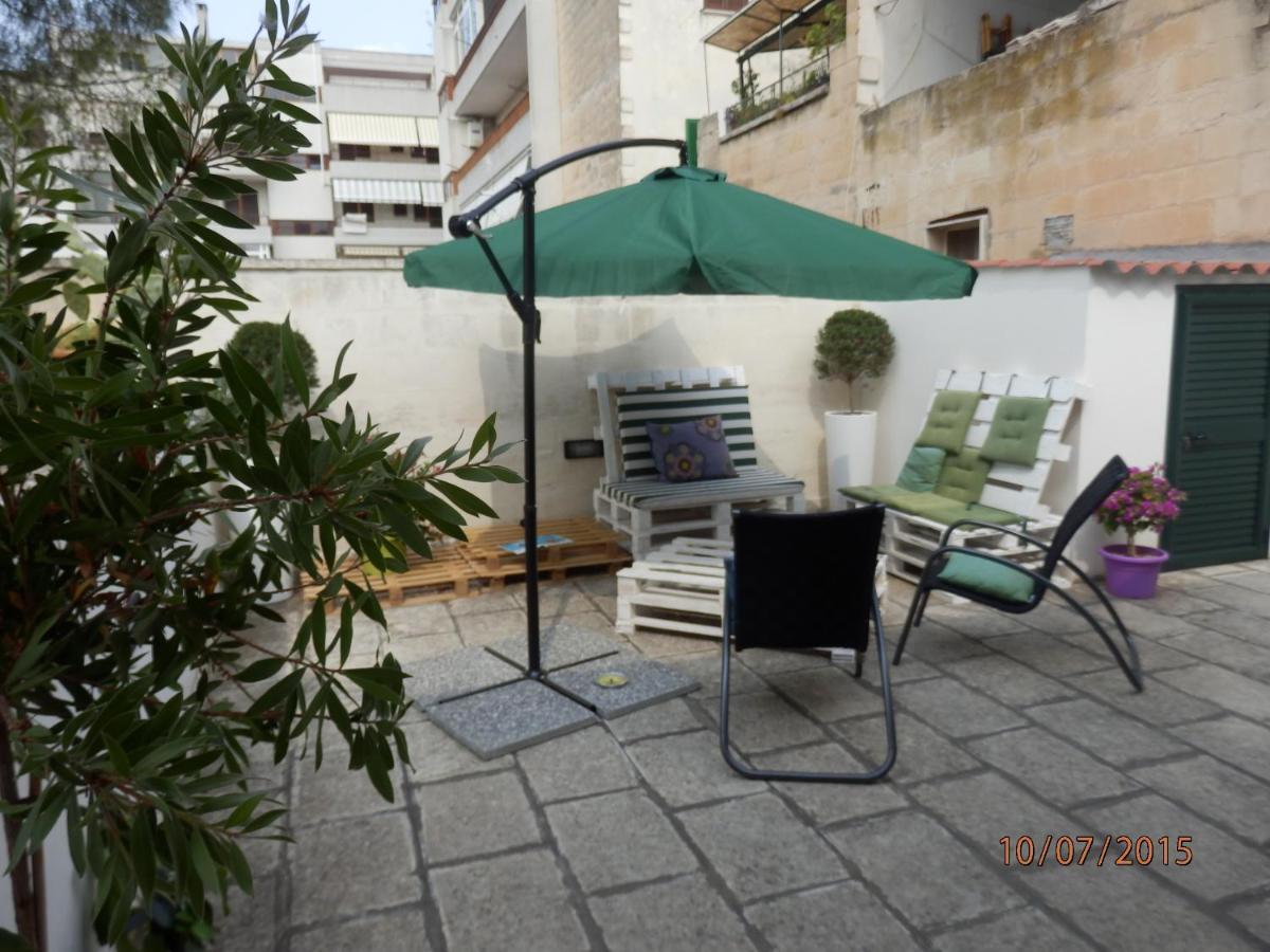 Villa Casa Lauretta - Terrazza - Garage Wifi E Bici Gratuite Lecce Exterior foto